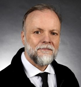 Portrait Univ. Prof. Michael U. Hensel, PhD